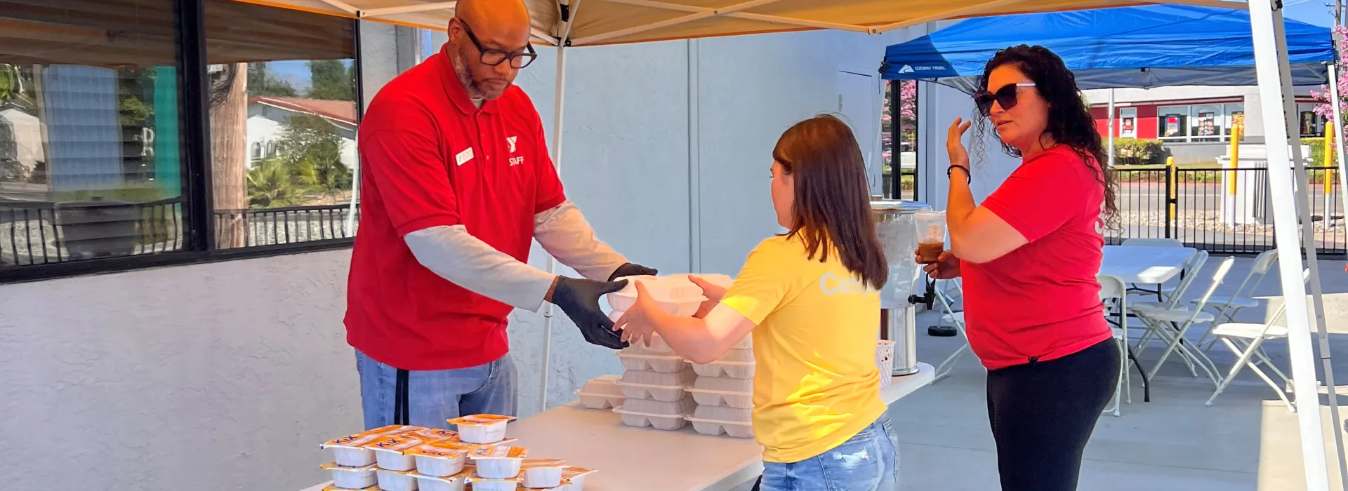 breakfast lunch free